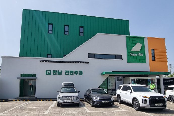 Jeju Rent A Car Shopfront near Jeju International Airport